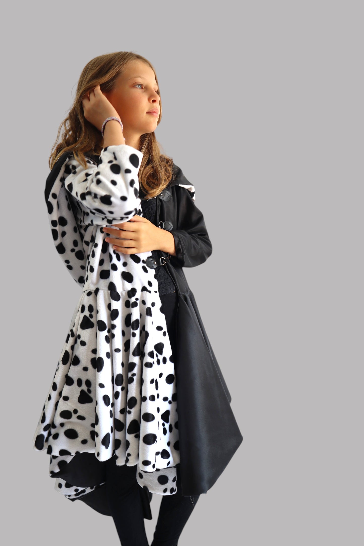 Manteau Cruella enfant ou adulte - Déguisement Cruella Halloween, Carnaval, Cosplay 101 Dalmatiens
